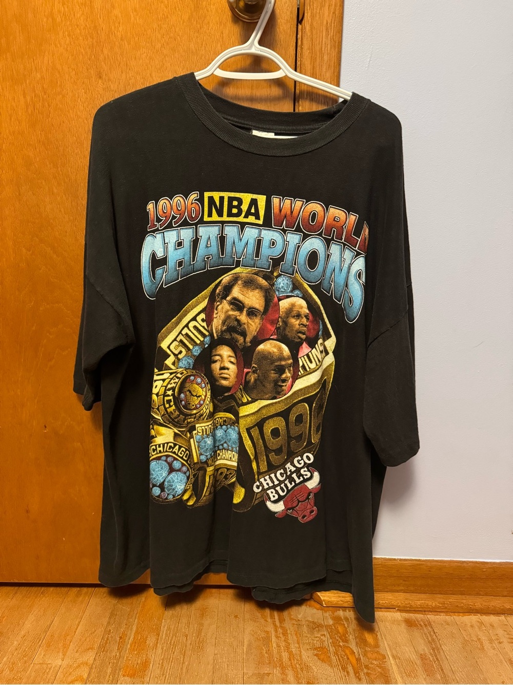VINTAGE BULLS RAP TSHIRT